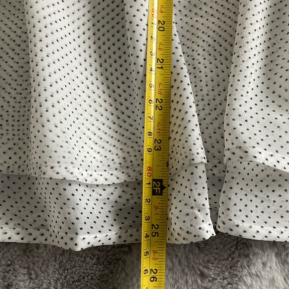 BB Dakota polka dot white flowy dress. Size 4 (fits more like a 6). NWT. - Picture 5 of 6